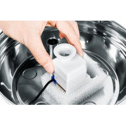 Fontana od nehrđajućeg čelika Bentech Pet Fountain 2L